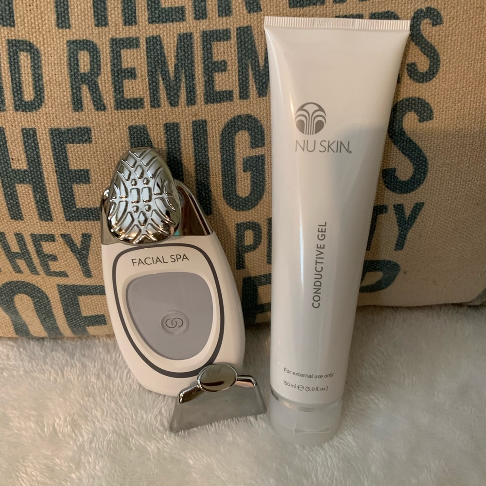 NuSkin Wrinkle Iron